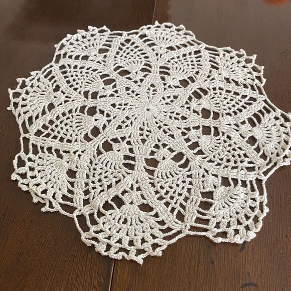 Vintage Beige Round Crochet Lace Doily Home Decorative Placemat 13" - Picture 6 of 7